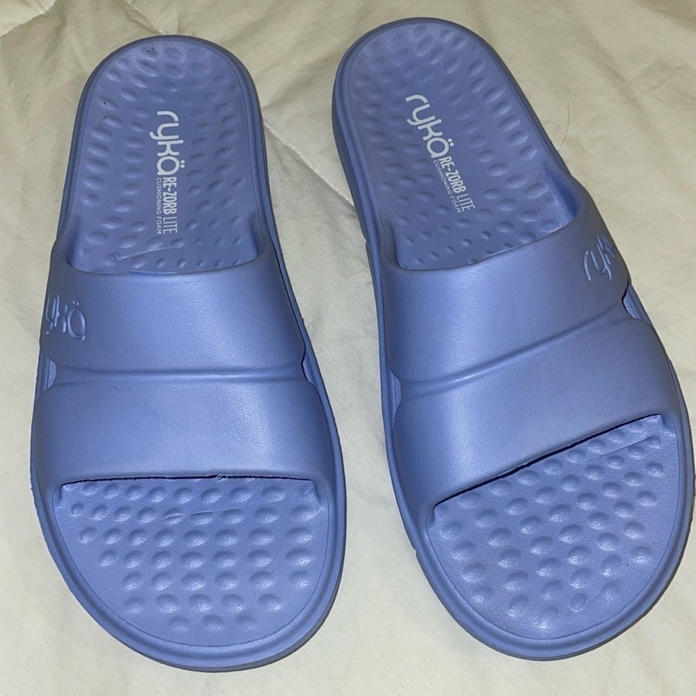 Ryka slides
